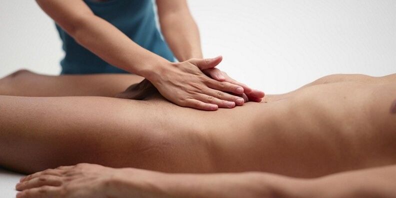 Il est préférable de confier le massage d'agrandissement du pénis à un spécialiste expérimenté. 